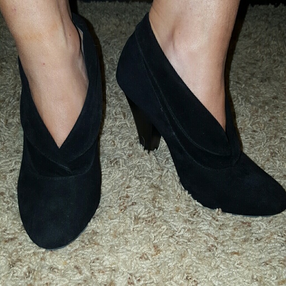 Brand new Black sexy suede heel