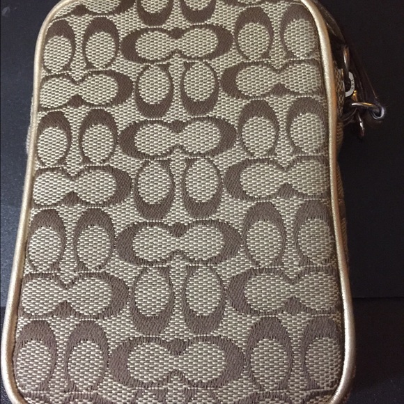 Coach wristlet - Picture 2 of 2