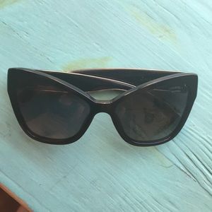 Chanel cat eye sunglasses black and silver