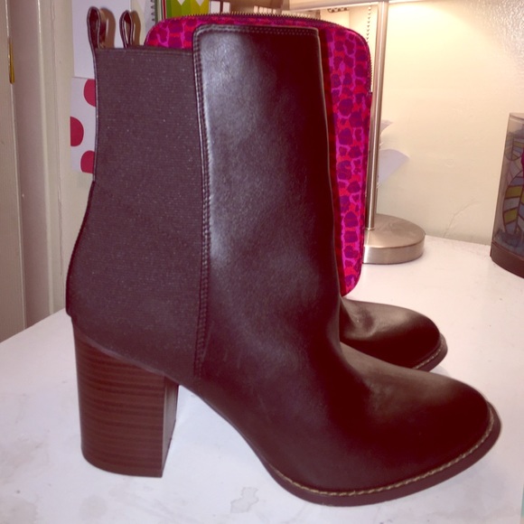 ASOS Shoes - FLASH SALE! Ships today!!!!Black boots❤️❤️❤️