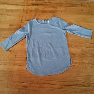 Gray nwot 3/4 sleeve sweatshirt.