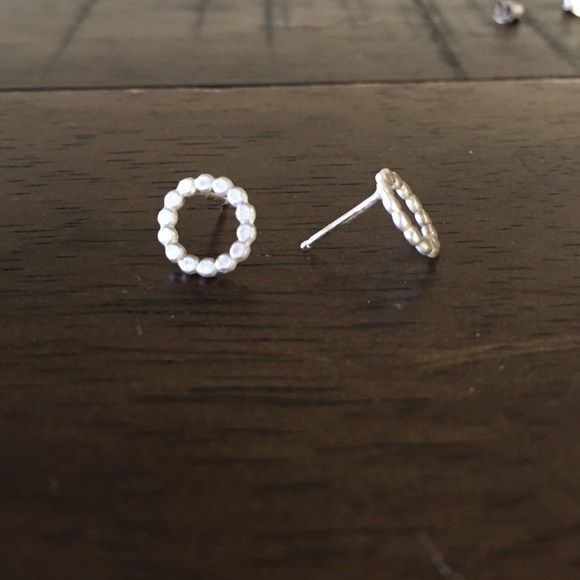 Sterling silver open circle stud earrings