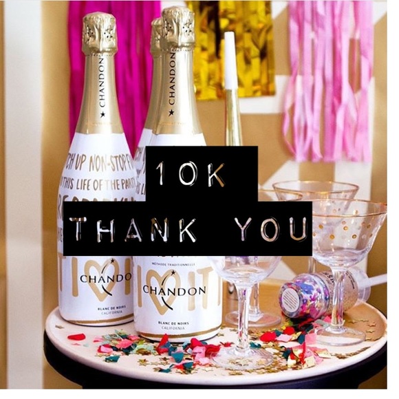 10k followers!!!! Woot 🎈🎈