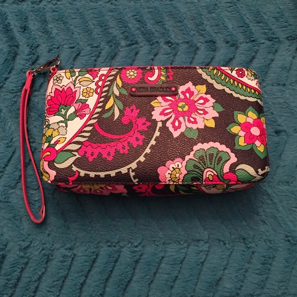 Vera Bradley Slim Zip Wristlet