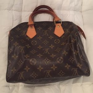 Authentic Louis Vuitton Speedy 25 handbag