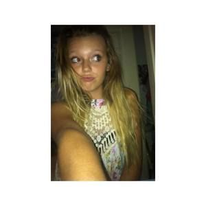 Meet your Posher, Karina