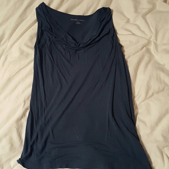 Tank top - Picture 1 of 1