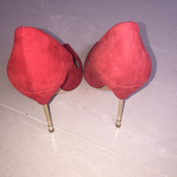 New Kurt Geiger Britton Red Suede & Gold Heel - Picture 4 of 4