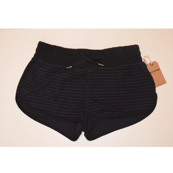 New true religion stripe shorts XS - Picture 2 of 4