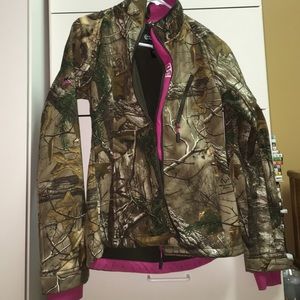 Wind proof/water proof camp jacket
