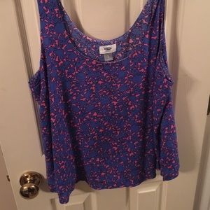 pink and blue tank top