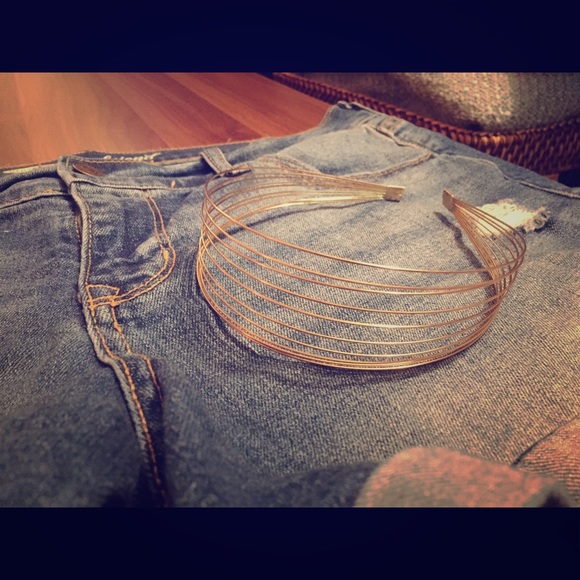 ❌SOLD❌Gold headband