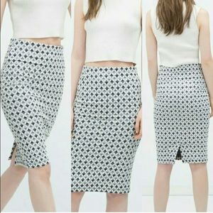 Zara tube skirt size S