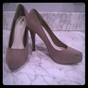 Mixx suede pumps