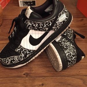 Notebook Dunk lows📓