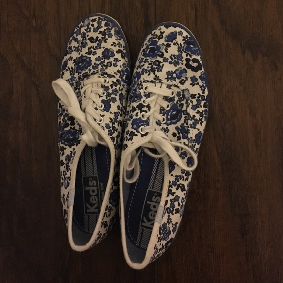 Floral keds