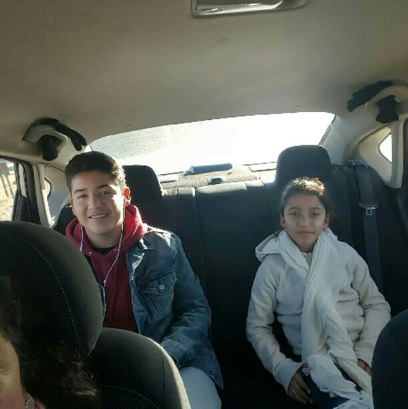 Meet your Posher, Mariana - Picture 1 of 1