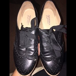Black casual dress shoe