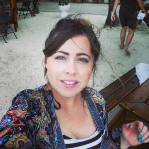 Meet your Posher, Leah