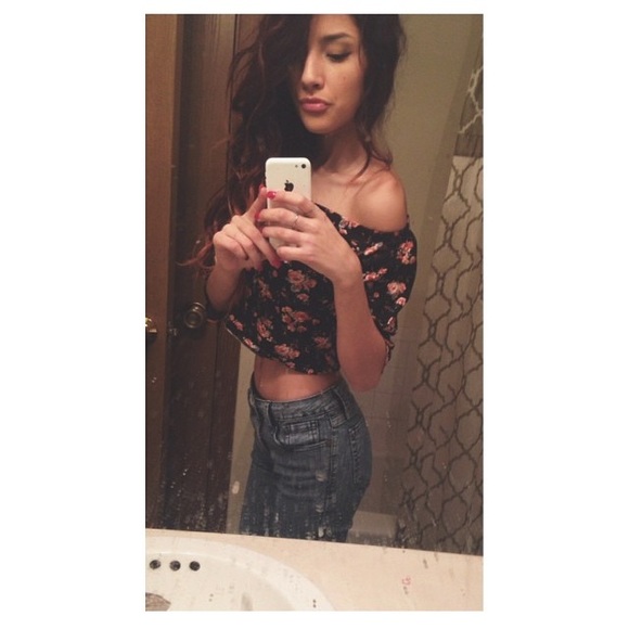 Crop top! Floral print🌺