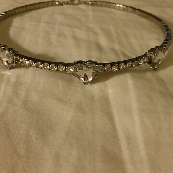 Betsey Johnson Jewelry - Betsey Johnson Heart chocker