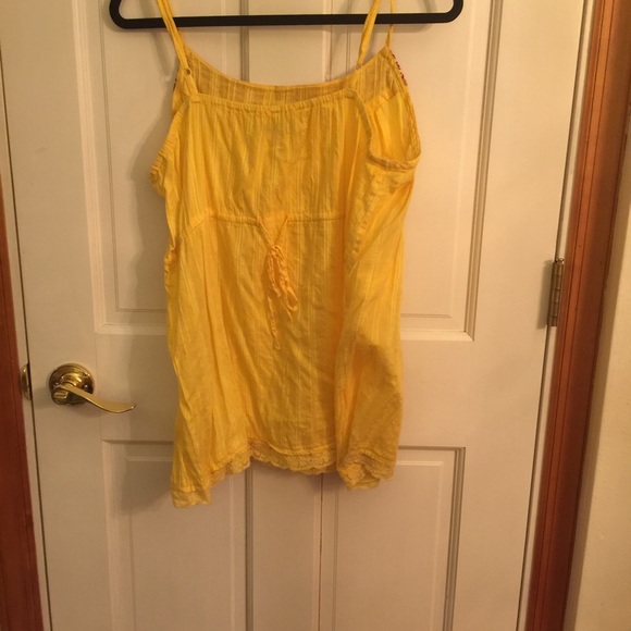 Tie back tank top - Picture 3 of 3