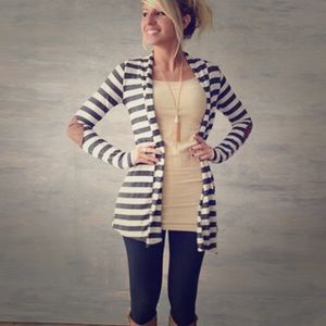 SOLD OUT! Grey and white elbow patch cardigan