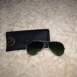 Green authentic Ray-Ban aviators