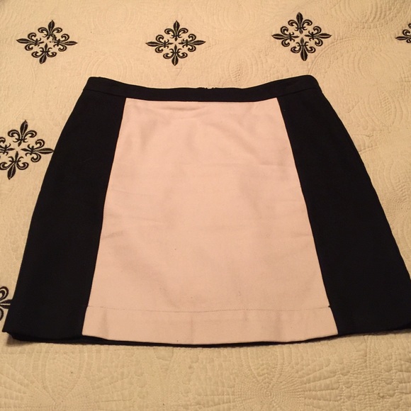 Loft Black & Cream Block Lined Skirt Size 8