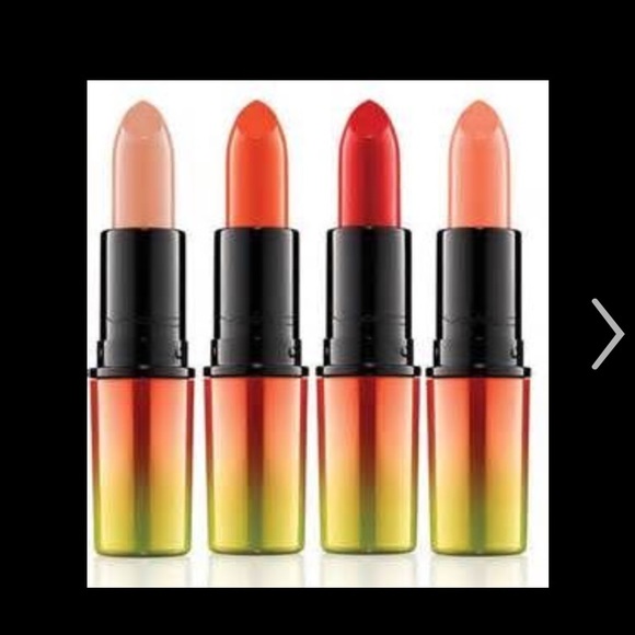 BNIB Mac cosmetic wash & dry collection lipstick