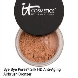 It Cosmetics Bye Bye Pores Airbrush Bronzer