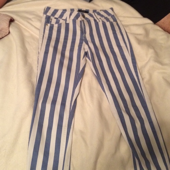 Skinny striped jeans