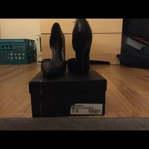 Price drop!!! Steve Madden Newbiee Heels