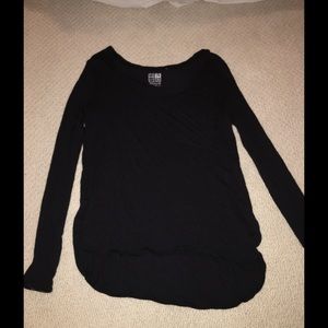 Scoop-neck longsleeve