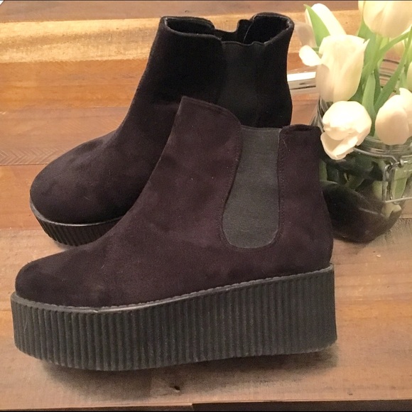 Urban Outfitters Shoes - Creeper Platform Boots.