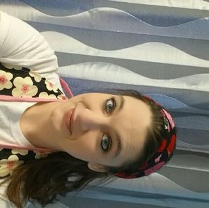 Meet your Posher, Rebecca