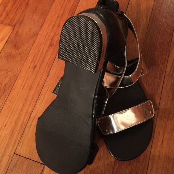 Cute new Nicole sandals size 7M - Picture 2 of 4