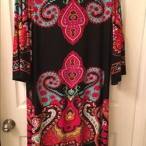Super cute Dress with sass and vibrant patterns🌺