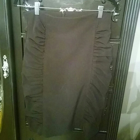Black pencil skirt - Picture 1 of 2