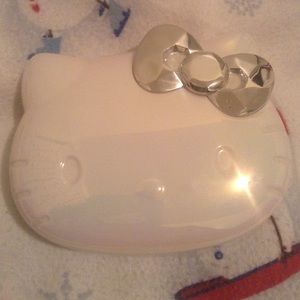 Hello kitty + 2 gifts