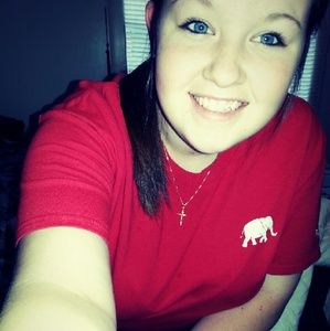 Meet your Posher, Desiree