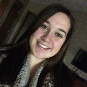 Meet your Posher, Lexi