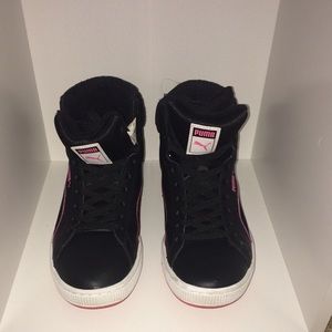 Black/pink Puma