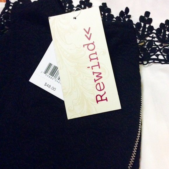 π«SOLDπ«π Beautiful dress with keyhole accent - Picture 4 of 4