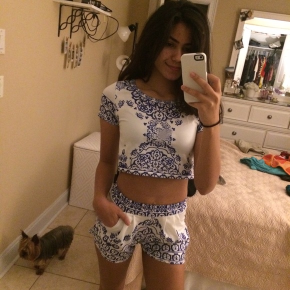 Traded 💗 Two piece blue and white set - Picture 4 of 4
