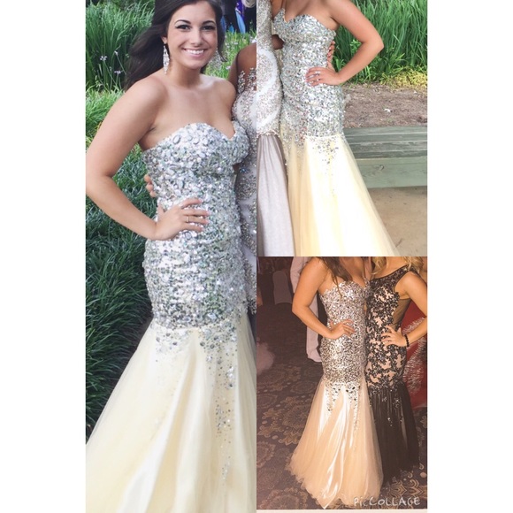 Tony Bowls Dresses & Skirts - Prom dress. Tony bowls