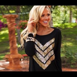 Black chevron top