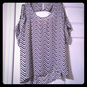 Black and white chevron top