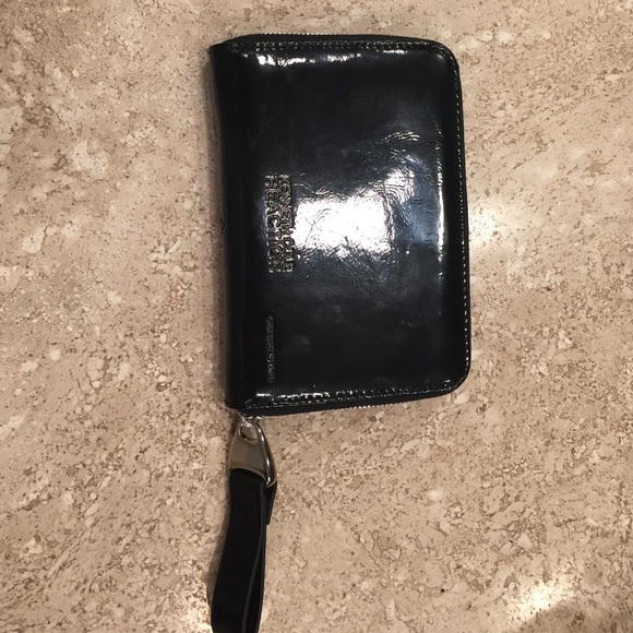 Kenneth Cole wallet