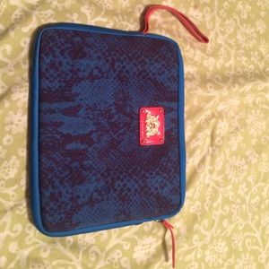 Juicy Couture iPad carrier
